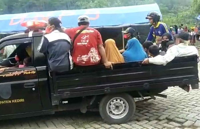 Dinsos Kabupaten Kediri Gelar Simulasi Penanganan Korban Bencana Tanah Longsor