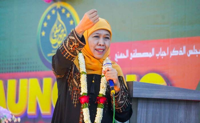 Di Launching Majelis Dzikir Ahbabul Mustofa Al-Hasani Sampang, Khofifah: Jadi Penenang Hati Umat Di Launching Majelis Dzikir Ahbabul Mustofa Al-Hasani Sampang, Khofifah: Jadi Penenang Hati Umat