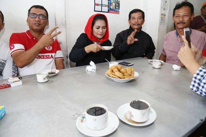 Seruput Kopi Ijo Bolorejo Tulungagung, Puti: Hmm... Enak dan Khas Rasanya