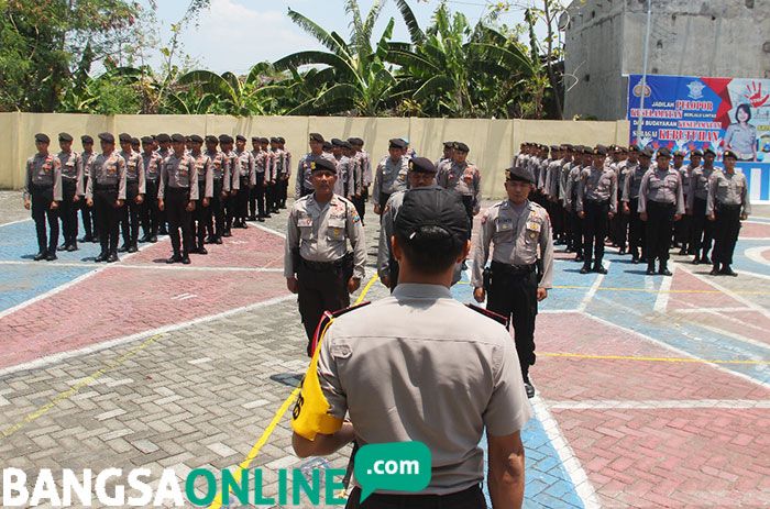 Bantu Pengamanan Pilkada Ulang di Sampang, Polres Ngawi Kirim Anggotanya Bantu Pengamanan Pilkada Ulang di Sampang, Polres Ngawi Kirim Anggotanya