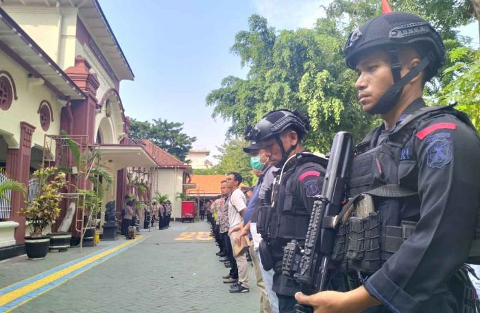 Polisi Siapkan Pengamanan Ketat saat Sidang Tragedi Kanjuruhan di PN Surabaya Polisi Siapkan Pengamanan Ketat saat Sidang Tragedi Kanjuruhan di PN Surabaya