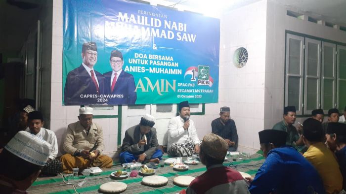 Khotib Marzuki dan Masyarakat Tragah Bangkalan Gelar Doa Bersama Pemenangan AMIN di Pemilu 2024