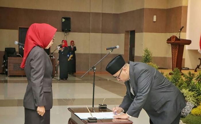Pasca Geledah Mall Pelayanan Publik, KPK Juga Geledah Rumah Kepala Dinas Perizinan Probolinggo Pasca Geledah Mall Pelayanan Publik, KPK Juga Geledah Rumah Kepala Dinas Perizinan Probolinggo