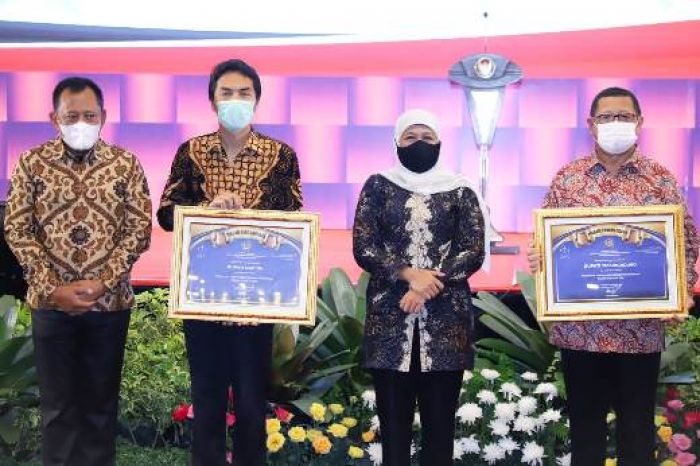 Raih Penghargaan Nasional, Kabupaten Madiun dan Tulungagung Tercepat Penyaluran Dana Desa 2021 Raih Penghargaan Nasional, Kabupaten Madiun dan Tulungagung Tercepat Penyaluran Dana Desa 2021