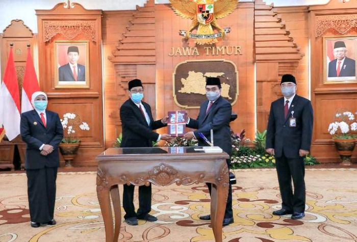 Heru Purwaka Jabat Kepala Kanreg II BKN, Khofifah Minta Inovasi Digitalisasi Percepatan Pelayanan Heru Purwaka Jabat Kepala Kanreg II BKN, Khofifah Minta Inovasi Digitalisasi Percepatan Pelayanan