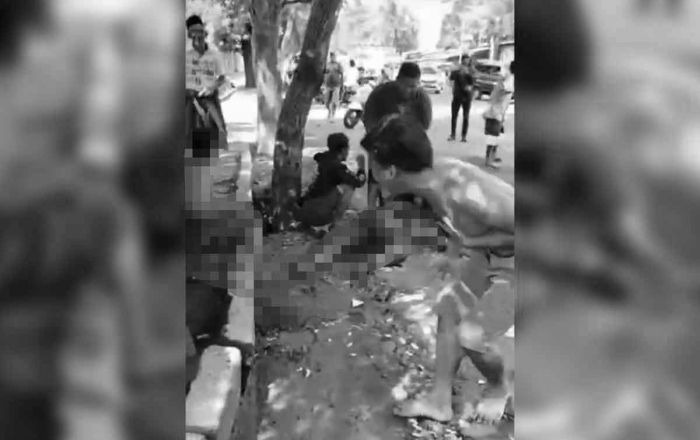 Seorang Pria Ngamuk Pakai Parang di Jalan Pantura Probolinggo, Dua Warga Jadi Korban Seorang Pria Ngamuk Pakai Parang di Jalan Pantura Probolinggo, Dua Warga Jadi Korban