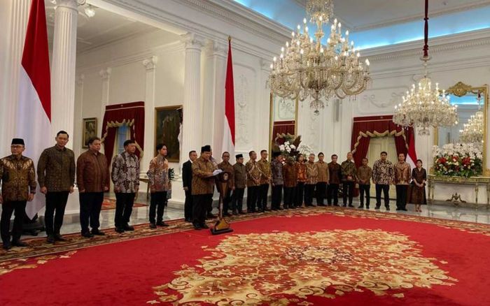 Usai Dilantik, Prabowo Umumkan Nama Menteri dalam Kabinetnya Usai Dilantik, Prabowo Umumkan Nama Menteri dalam Kabinetnya