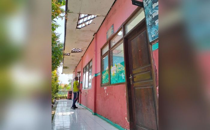 Ruang Kelas SDN Winong I Rusak, Siswa Terpaksa Belajar di Perpustakaan dan Mushola Ruang Kelas SDN Winong I Rusak, Siswa Terpaksa Belajar di Perpustakaan dan Mushola