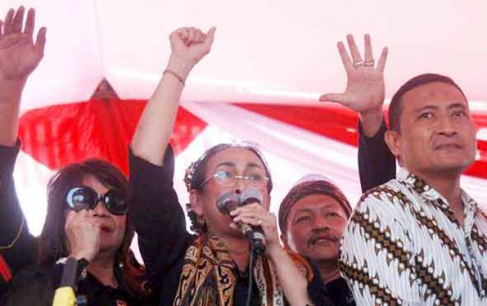 Aksi Bela Pancasila Minta FPI Dibubarkan, Kejati Jabar Terima SPDP Rizieq Shihab Aksi Bela Pancasila Minta FPI Dibubarkan, Kejati Jabar Terima SPDP Rizieq Shihab
