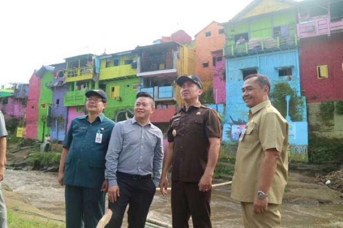 Jembatan Kaca akan Hubungkan Kampung Warna Warni dengan Kampung 3D