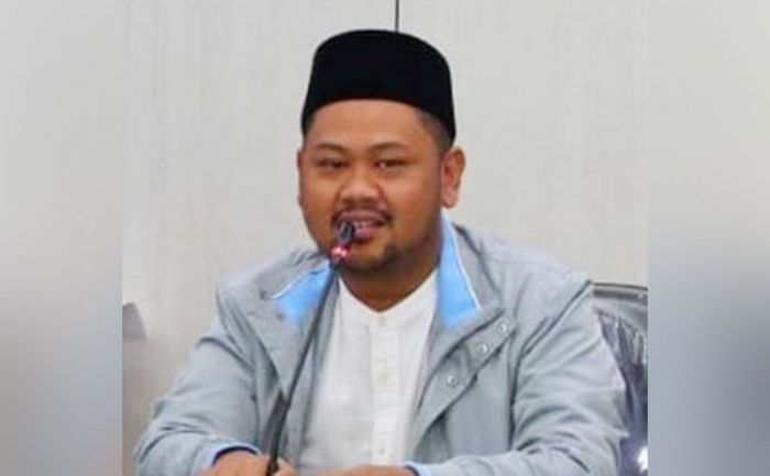 DPRD Gresik Minta Bantuan untuk Warga Miskin Diserahkan Dalam Bentuk Tunai DPRD Gresik Minta Bantuan untuk Warga Miskin Diserahkan Dalam Bentuk Tunai