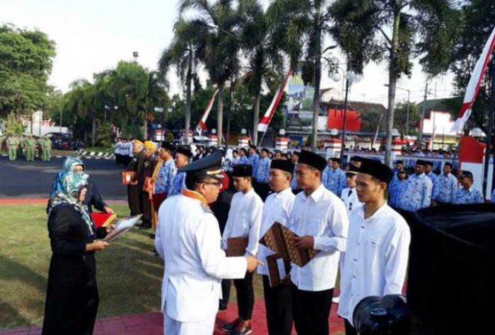 158 Warga Binaan di Blitar Dapat Remisi, 13 di antaranya Langsung Bebas 158 Warga Binaan di Blitar Dapat Remisi, 13 di antaranya Langsung Bebas