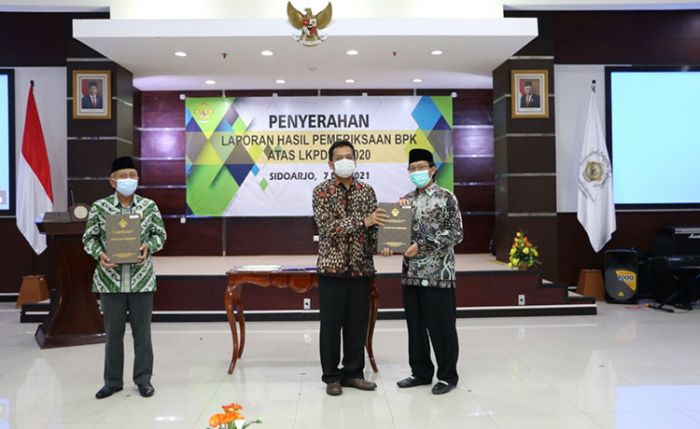 Jelang Akhir Masa Jabatan Huda-Noor, Pemkab Tuban Kembali Raih WTP Ketujuh Kalinya Jelang Akhir Masa Jabatan Huda-Noor, Pemkab Tuban Kembali Raih WTP Ketujuh Kalinya