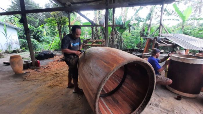 Pesanan Bedug Ramadhan Tahun ini Dongkrak Rezeki Perajin di Blitar