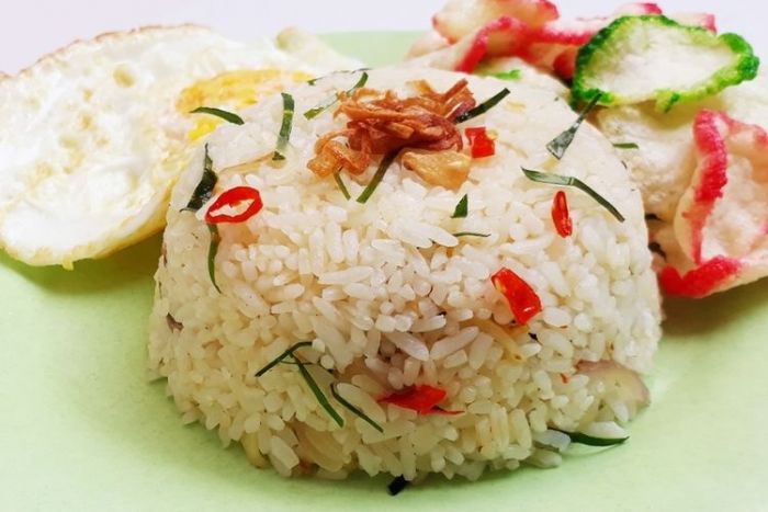 Cara Mudah Buat Nasi Daun Jeruk di Rice Cooker Wangi dan Gurih Cara Mudah Buat Nasi Daun Jeruk di Rice Cooker Wangi dan Gurih