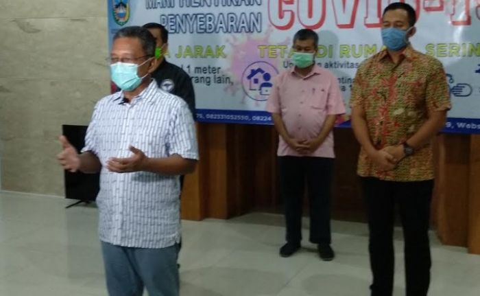 Satu Warga Positif Covid-19, Bupati Pacitan Minta Perketat Pos Perbatasan Satu Warga Positif Covid-19, Bupati Pacitan Minta Perketat Pos Perbatasan