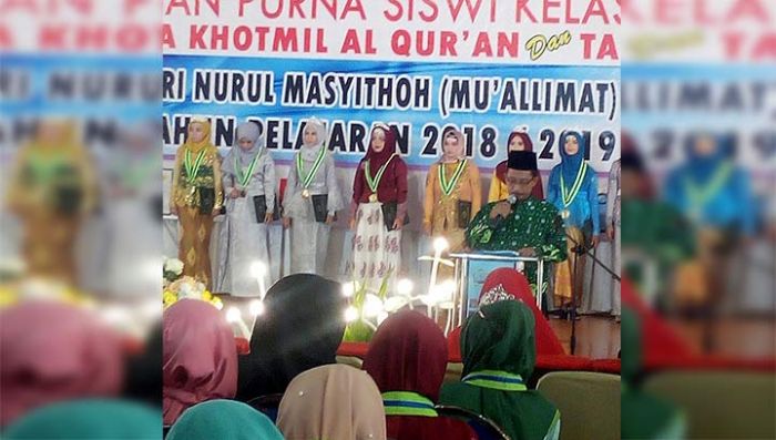 Tiga Siswi Berprestasi Raih Gelar Putri Cendekia 2019 Tiga Siswi Berprestasi Raih Gelar Putri Cendekia 2019