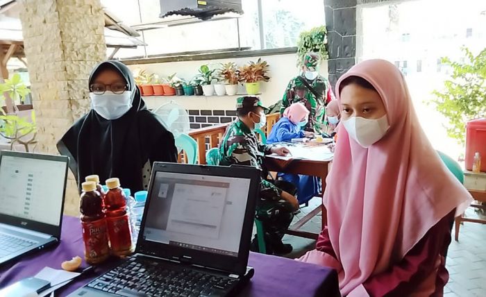 Ribuan Dosis Vaksin Kodim 0811 Sasar 57 Ponpes di Tuban Ribuan Dosis Vaksin Kodim 0811 Sasar 57 Ponpes di Tuban