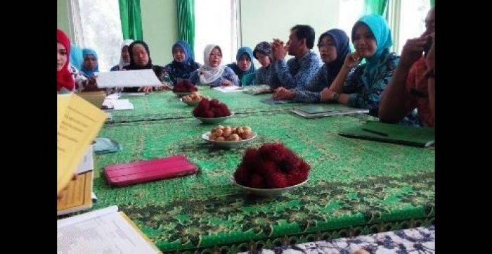 Dinkes Tuban Blusukan Awasi Pelayanan Puskesmas dan Bidan Desa Dinkes Tuban Blusukan Awasi Pelayanan Puskesmas dan Bidan Desa