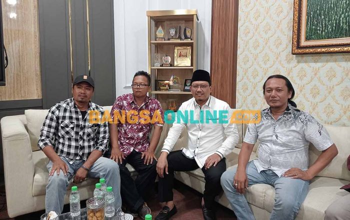 Mas Dion Maju Calon Bupati Pasuruan Atas Perintah Cak Imin Mas Dion Maju Calon Bupati Pasuruan Atas Perintah Cak Imin