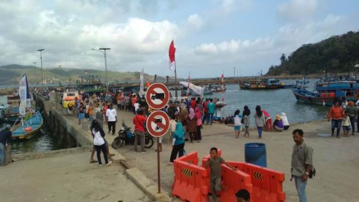 Sedekah Laut di Pacitan Terus Dilestarikan Sedekah Laut di Pacitan Terus Dilestarikan