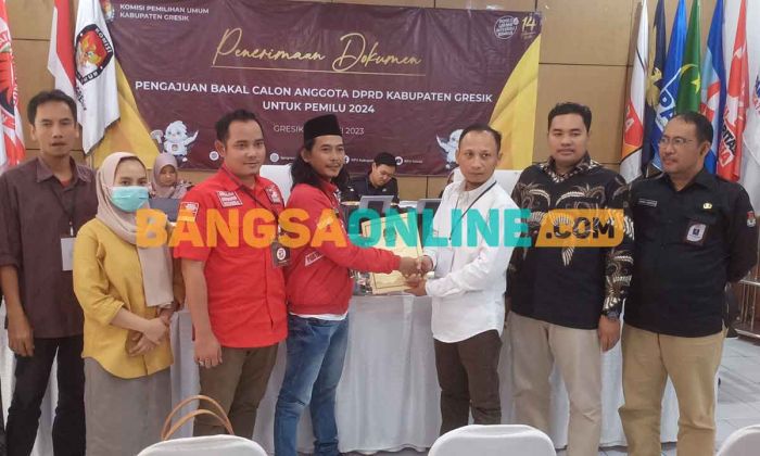 Daftarkan 19 Caleg ke KPU, PSI Gresik Targetkan 1 Kursi Daftarkan 19 Caleg ke KPU, PSI Gresik Targetkan 1 Kursi
