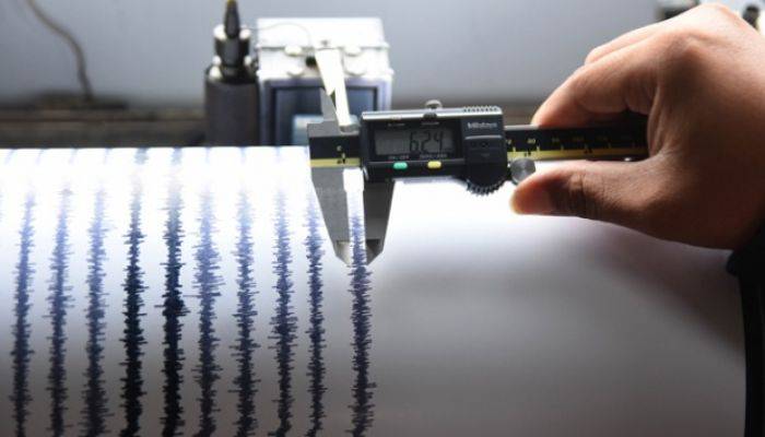 Gempa Berkekuatan 4,9 SR Guncang Karesidenan Madiun, Jemaah Salat Jumat Bubar Gempa Berkekuatan 4,9 SR Guncang Karesidenan Madiun, Jemaah Salat Jumat Bubar