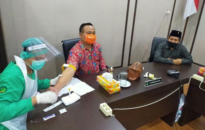 Anggota Komisi I DPRD Pasuruan Inisiatif Rapid Test