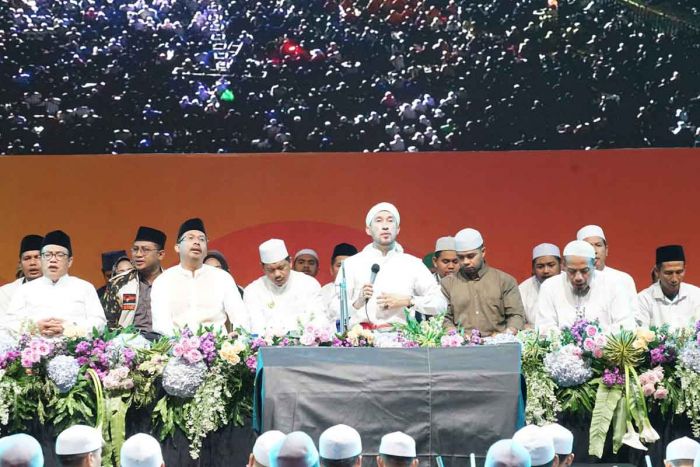 Sidoarjo Bersholawat Akhiri Rangkaian Peringatan Harjasda Ke-164 Sidoarjo Bersholawat Akhiri Rangkaian Peringatan Harjasda Ke-164