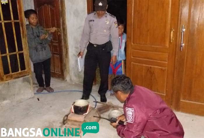 Semburan Air Belum Reda, Muncul Semburan Gas di Ngawi Semburan Air Belum Reda, Muncul Semburan Gas di Ngawi