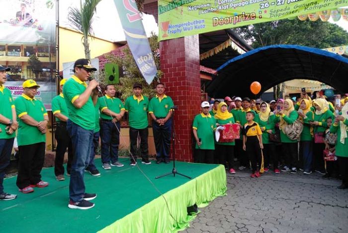 Wawali Malang Berangkatkan Jalan Sehat HUT MIN 2 Wawali Malang Berangkatkan Jalan Sehat HUT MIN 2