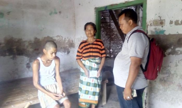 Janda Miskin dengan Tiga Anak Difabel di Probolinggo Butuh Uluran Tangan Janda Miskin dengan Tiga Anak Difabel di Probolinggo Butuh Uluran Tangan