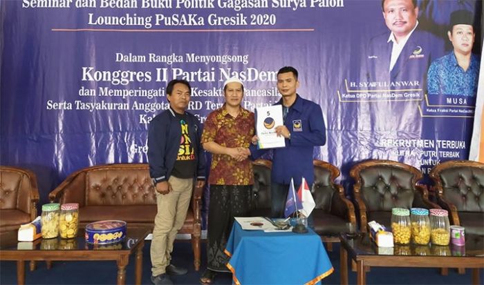 Anggota DPRD Jatim Gus Iwan Ambil Formulir Bacabup di Nasdem Gresik