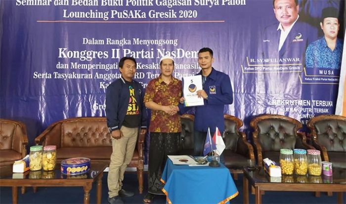 Anggota DPRD Jatim Gus Iwan Ambil Formulir Bacabup di Nasdem Gresik Anggota DPRD Jatim Gus Iwan Ambil Formulir Bacabup di Nasdem Gresik