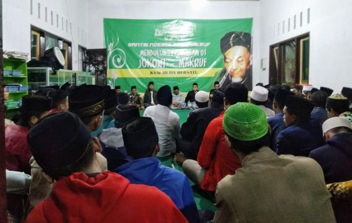 KMB Pacitan Komitmen Dukung Jokowi-Ma KMB Pacitan Komitmen Dukung Jokowi-Ma