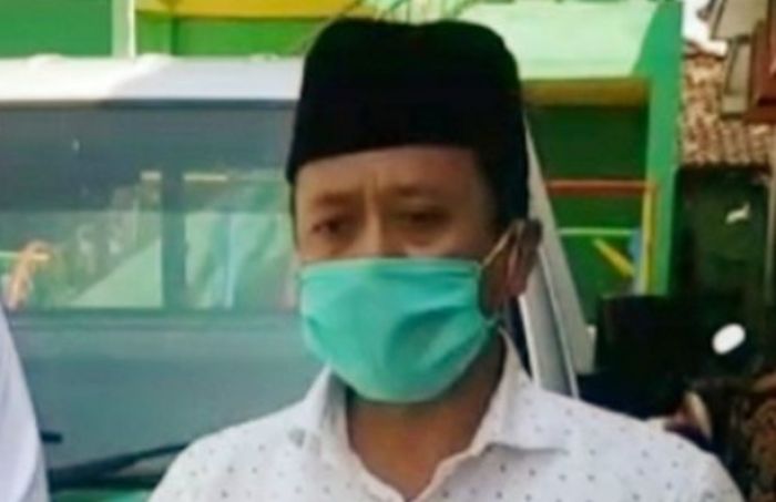 Gus Ab Mengimbau Salat Jemaah di Rumah Selama PPKM Darurat, Ini Alasannya Gus Ab Mengimbau Salat Jemaah di Rumah Selama PPKM Darurat, Ini Alasannya