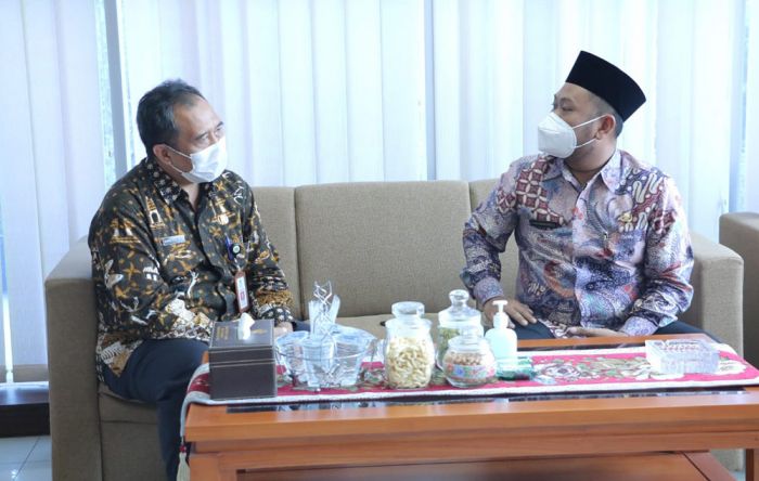 Berikut 6 Calon Dewas dan Direksi Terpilih Perumda Giri Tirta Berikut 6 Calon Dewas dan Direksi Terpilih Perumda Giri Tirta
