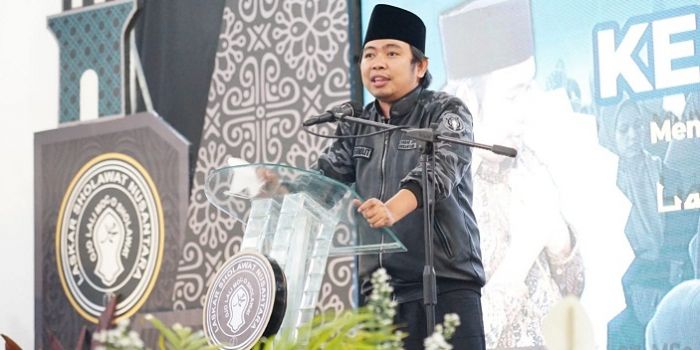 Fraksi Gerindra Apresiasi Kinerja Gubernur Jatim dalam Turunkan Angka Kemiskinan Fraksi Gerindra Apresiasi Kinerja Gubernur Jatim dalam Turunkan Angka Kemiskinan