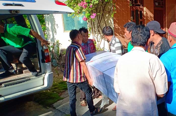 Kecelakaan Kerja di Malaysia, TKI Asal Banyuwangi Dimakamkan di Blitar Kecelakaan Kerja di Malaysia, TKI Asal Banyuwangi Dimakamkan di Blitar