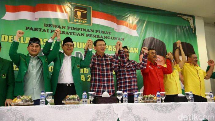 PPP Kubu Djan Faridz Dukung Ahok, Menkumham Isyaratkan Cabut SK PPP Kubu Romi PPP Kubu Djan Faridz Dukung Ahok, Menkumham Isyaratkan Cabut SK PPP Kubu Romi