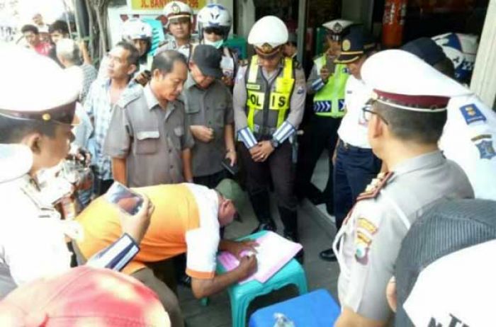 Penandatanganan MoU Trayek Lyn DP Disaksikan Langsung Kasatlantas Polrestabes Surabaya Penandatanganan MoU Trayek Lyn DP Disaksikan Langsung Kasatlantas Polrestabes Surabaya