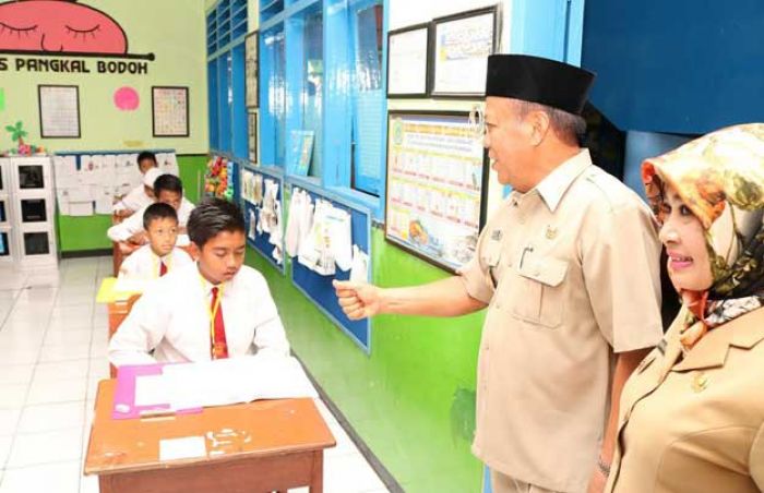US Tak Lagi Tentukan Kelulusan, Siswa SD Tetap Diminta Serius US Tak Lagi Tentukan Kelulusan, Siswa SD Tetap Diminta Serius