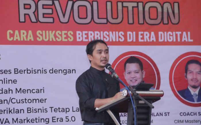 Buka Seminar Nasional Marketer Revolution, Wawali Pasuruan Tekankan Transformasi Digital Buka Seminar Nasional Marketer Revolution, Wawali Pasuruan Tekankan Transformasi Digital