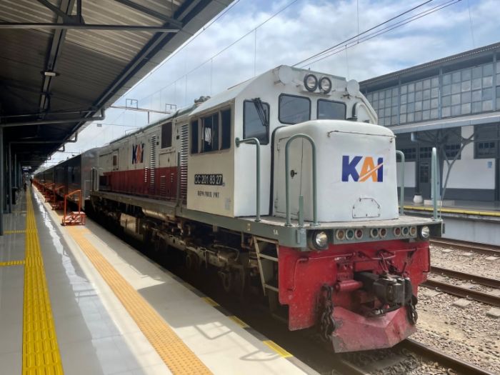 KAI Catat Lebih dari 500 Ribu Tiket KA Jarak Jauh Terjual pada Libur Idul Adha 2023 KAI Catat Lebih dari 500 Ribu Tiket KA Jarak Jauh Terjual pada Libur Idul Adha 2023