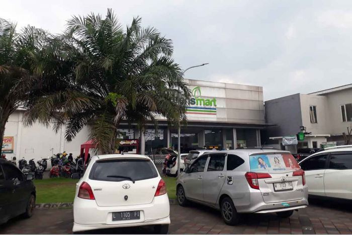 Modus Pencurian dengan Pecah Kaca Mobil Terjadi di Candi Sidoarjo, Uang Rp32 Juta Raib Modus Pencurian dengan Pecah Kaca Mobil Terjadi di Candi Sidoarjo, Uang Rp32 Juta Raib
