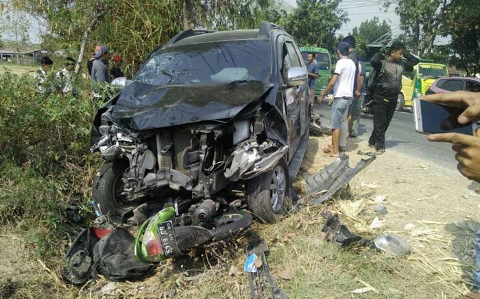 Avanza Hantam 4 Pengendara Motor di Plumpang, 1 Pelajar Tewas di Lokasi Avanza Hantam 4 Pengendara Motor di Plumpang, 1 Pelajar Tewas di Lokasi