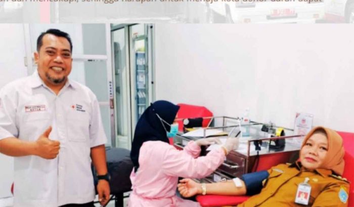 Wakil Wali Kota Probolinggo Dukung Gerakan Donor Darah Wakil Wali Kota Probolinggo Dukung Gerakan Donor Darah