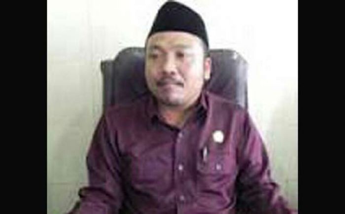 Siswa SMA di Pamekasan Bayar SPP, DPRD Meradang, Apik: Ini Kemunduran Siswa SMA di Pamekasan Bayar SPP, DPRD Meradang, Apik: Ini Kemunduran