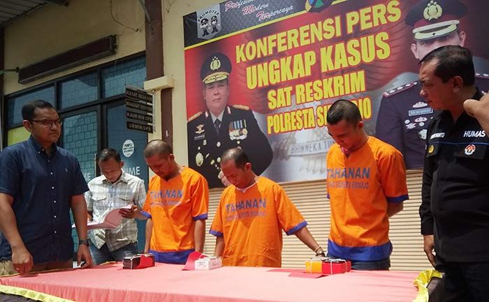 Tiga Pencuri Handphone Modus Korban Lengah Ditangkap Polresta Sidoarjo Tiga Pencuri Handphone Modus Korban Lengah Ditangkap Polresta Sidoarjo