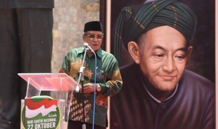 Gus Ipang: Masya Allah, Mbah Buyutku Jenggotnya ke mana? Teganya... Gus Ipang: Masya Allah, Mbah Buyutku Jenggotnya ke mana? Teganya...